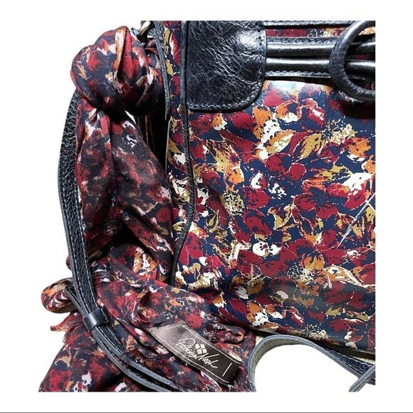 NEW Patricia Nash Scarlet Bloom Antilly Leather Sling Bag Navy Floral Crossbody - Picture 7 of 14